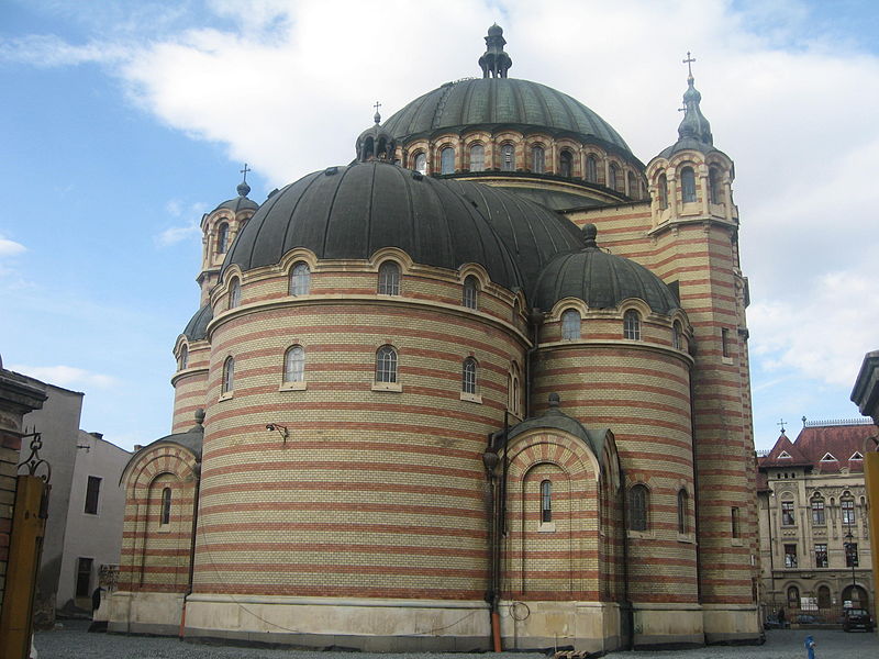 Katedra turi bizantiškosios architektūros bruožų